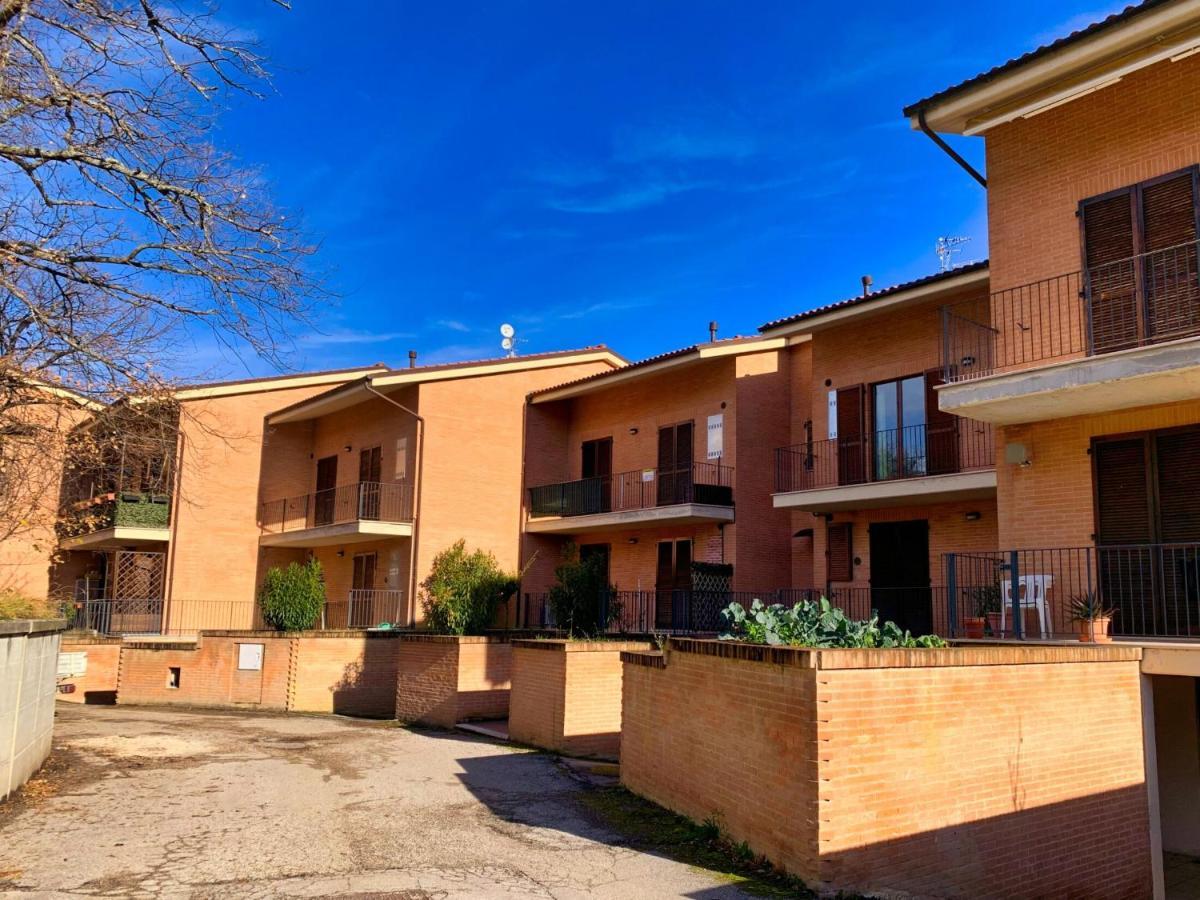 La Casa Di Lory Apartment Sarnano Exterior photo